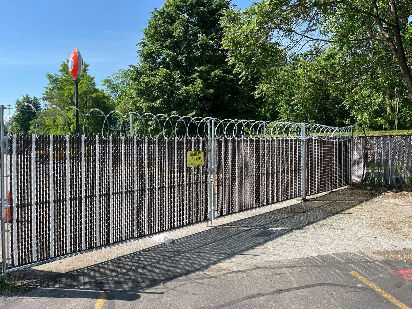 commercial security fencing in Fort Wayne Indiana
